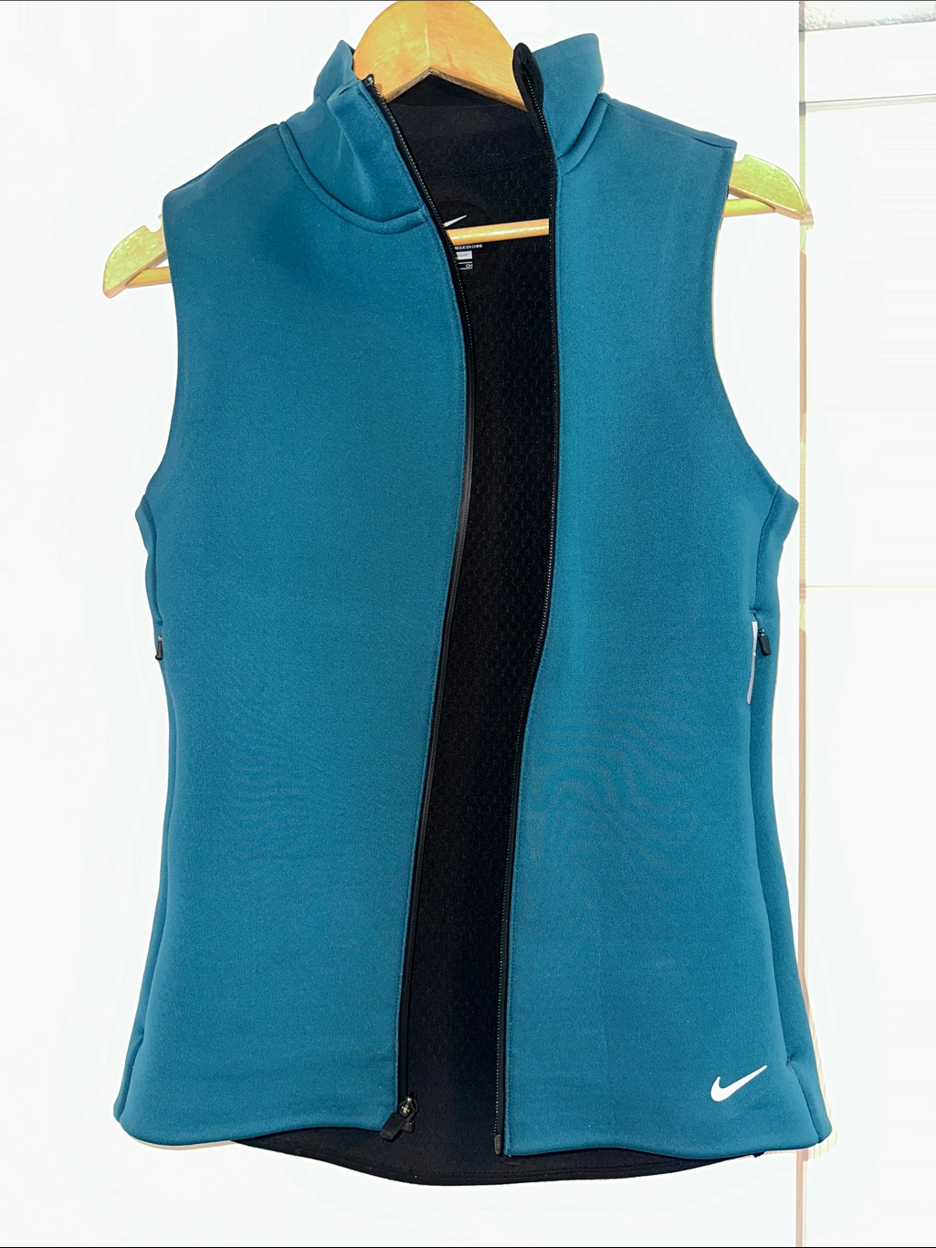 Nike Teal Sleeveless Zip Performance Vest